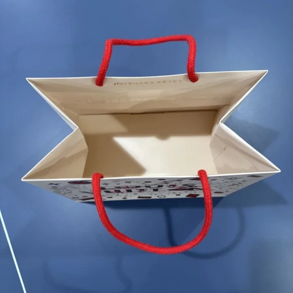 Louis Vuitton 2023 Christmas Holiday Edition Shopping Bag - Picture 7 of 8